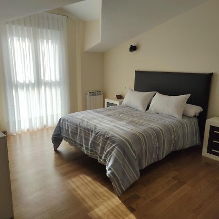 Chalet Con Amplio Jardin Касаларейна Екстериор снимка