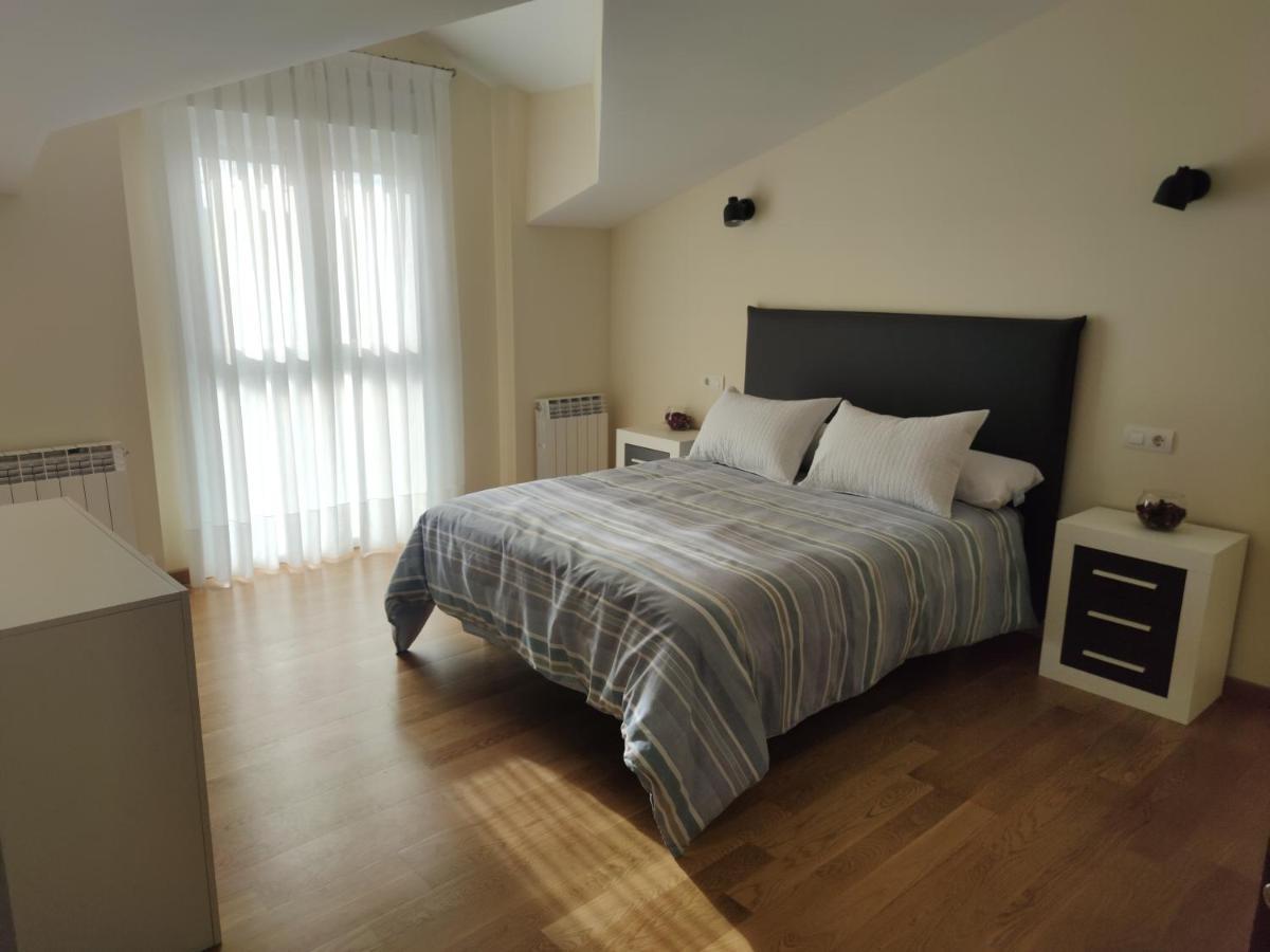 Chalet Con Amplio Jardin Касаларейна Екстериор снимка
